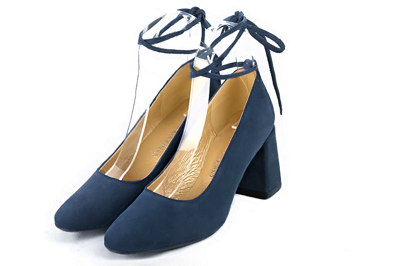 Navy blue women's dress pumps, with a round neckline. Round toe. High flare heels. Front view - Florence KOOIJMAN